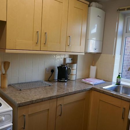 2 Bedroom House Walking Distance To City Centre With Free Parking York Exterior photo