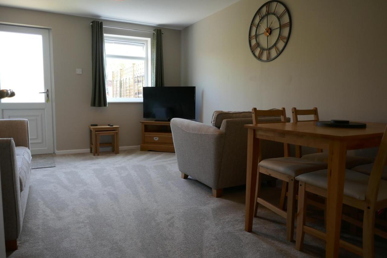 2 Bedroom House Walking Distance To City Centre With Free Parking York Exterior photo