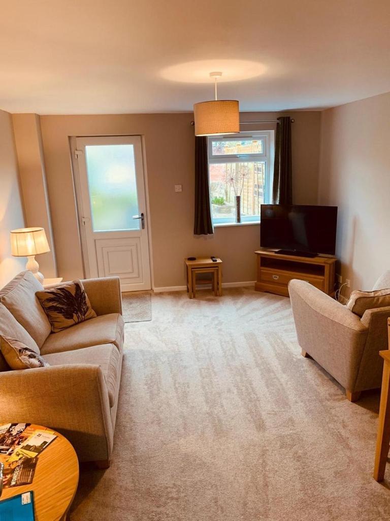 2 Bedroom House Walking Distance To City Centre With Free Parking York Exterior photo
