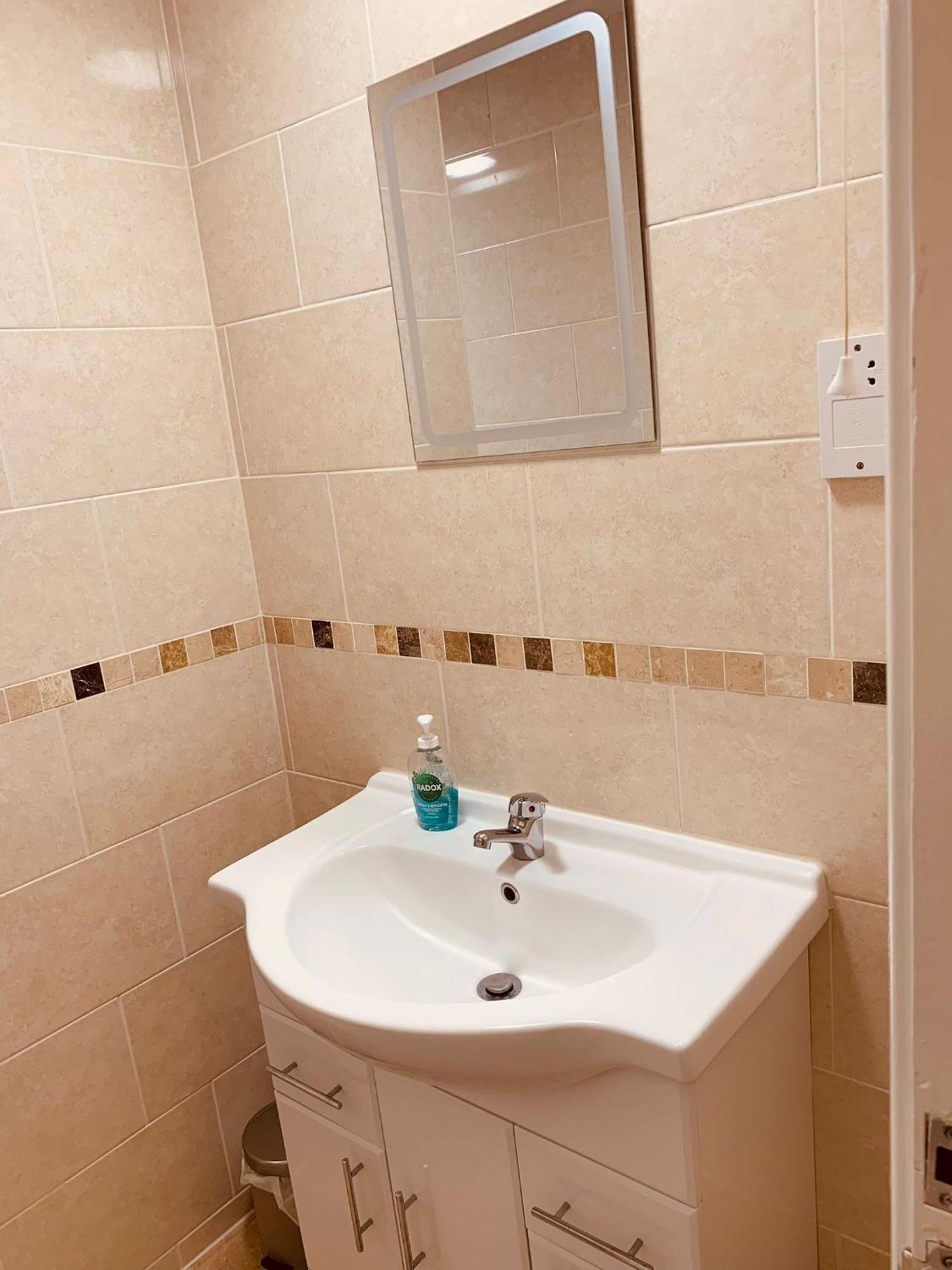 2 Bedroom House Walking Distance To City Centre With Free Parking York Exterior photo